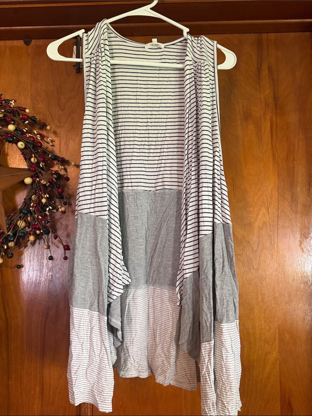 Maurices Striped Open Front Cardigan in White and Gray